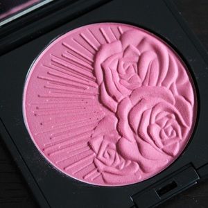 Pat McGrath Divine Blush in Lovestruck